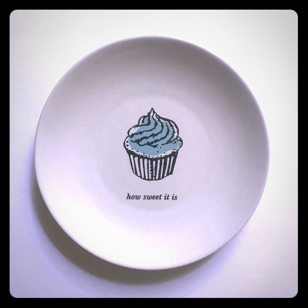 Kate Spade Lenox Plate HOW SWEET cupcake
